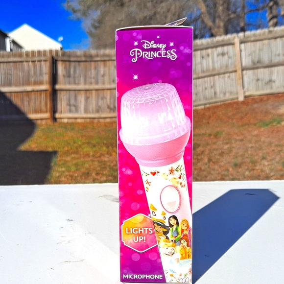 Disney Princess 👸 Light Up Microphone Photo #4 Shows The Actual Size - Picture 2 of 5